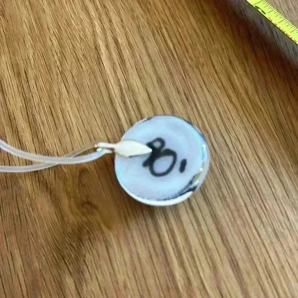 Vintage Glass blue flower pendant necklace - Picture 3 of 3